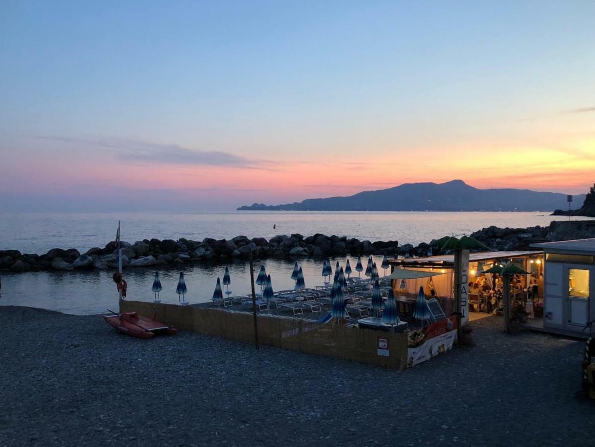 A.A.U.T Appartamento Villa Preli Chiavari Exterior photo